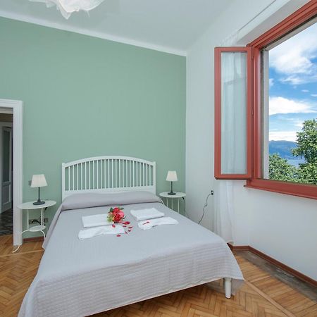 Residenza Oleandro Lake View Luino Center - Happy Rentals Eksteriør billede