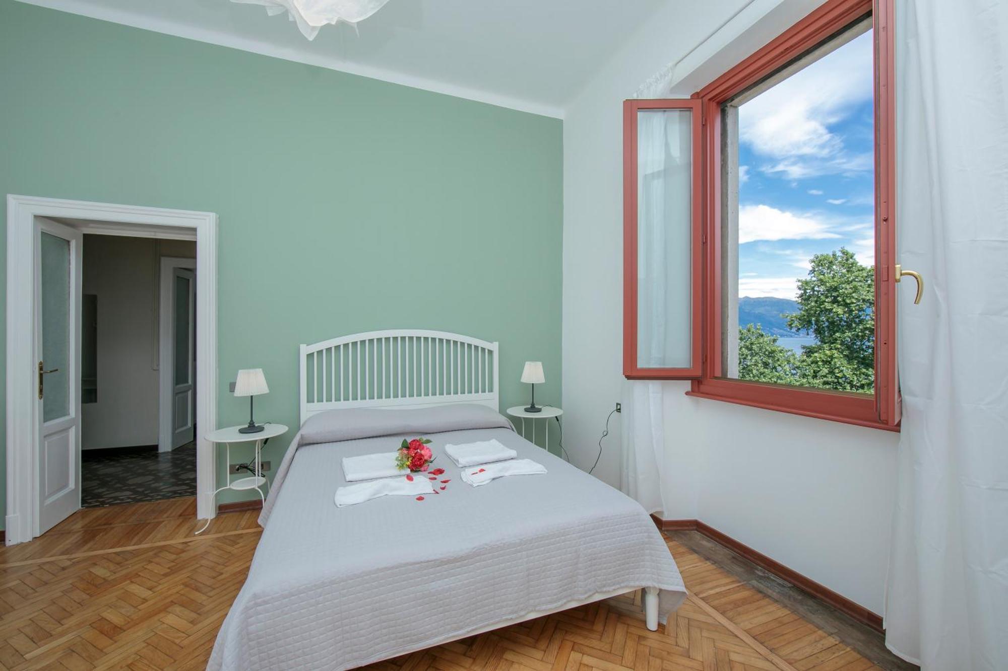 Residenza Oleandro Lake View Luino Center - Happy Rentals Eksteriør billede