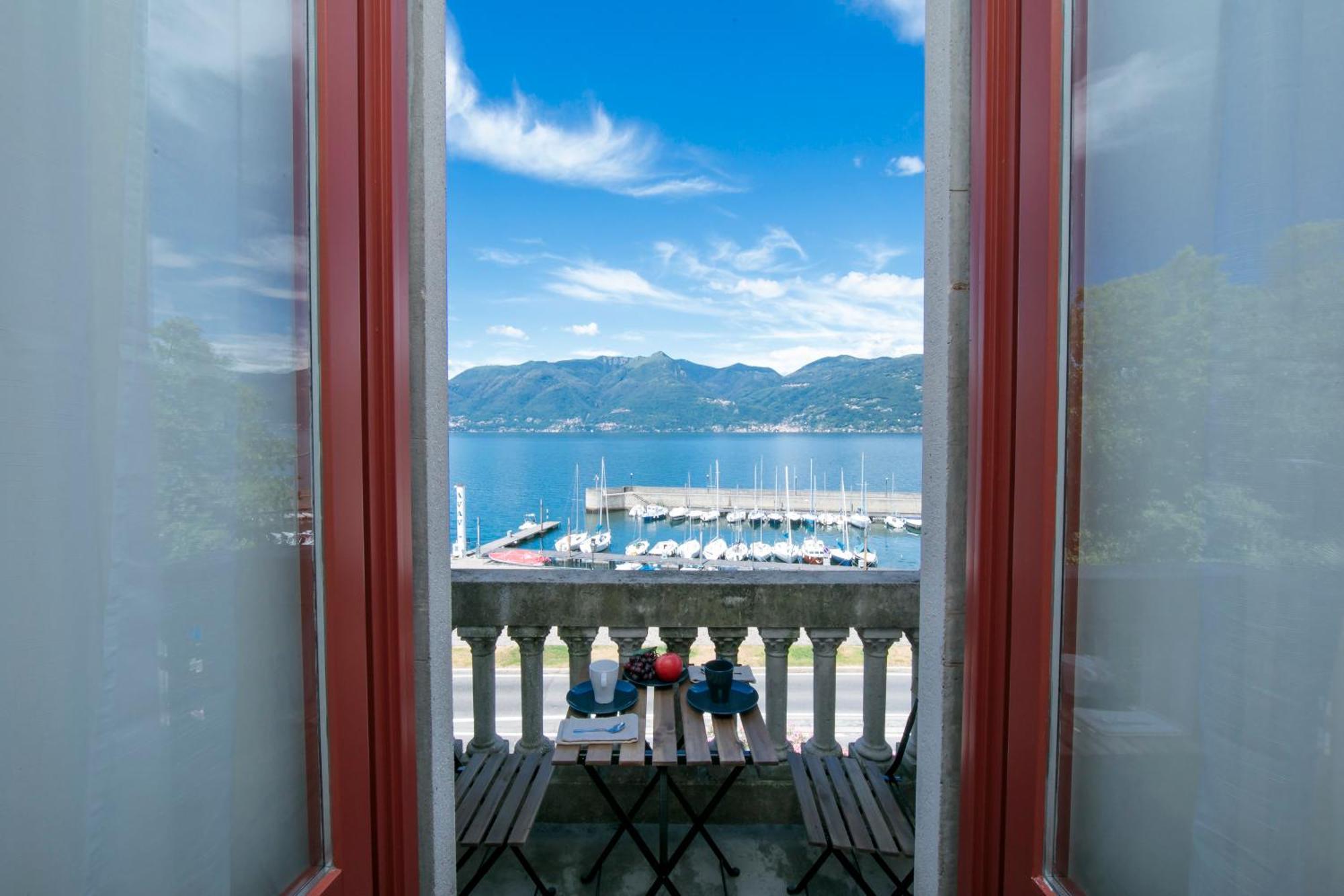 Residenza Oleandro Lake View Luino Center - Happy Rentals Eksteriør billede